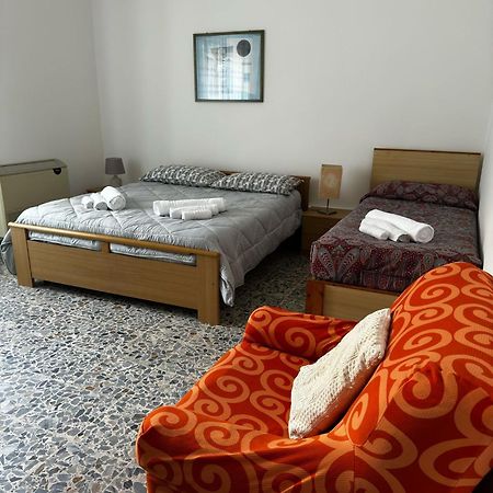 Pm 41 Via Ennio Porrino Guest House 阿尔盖罗 外观 照片