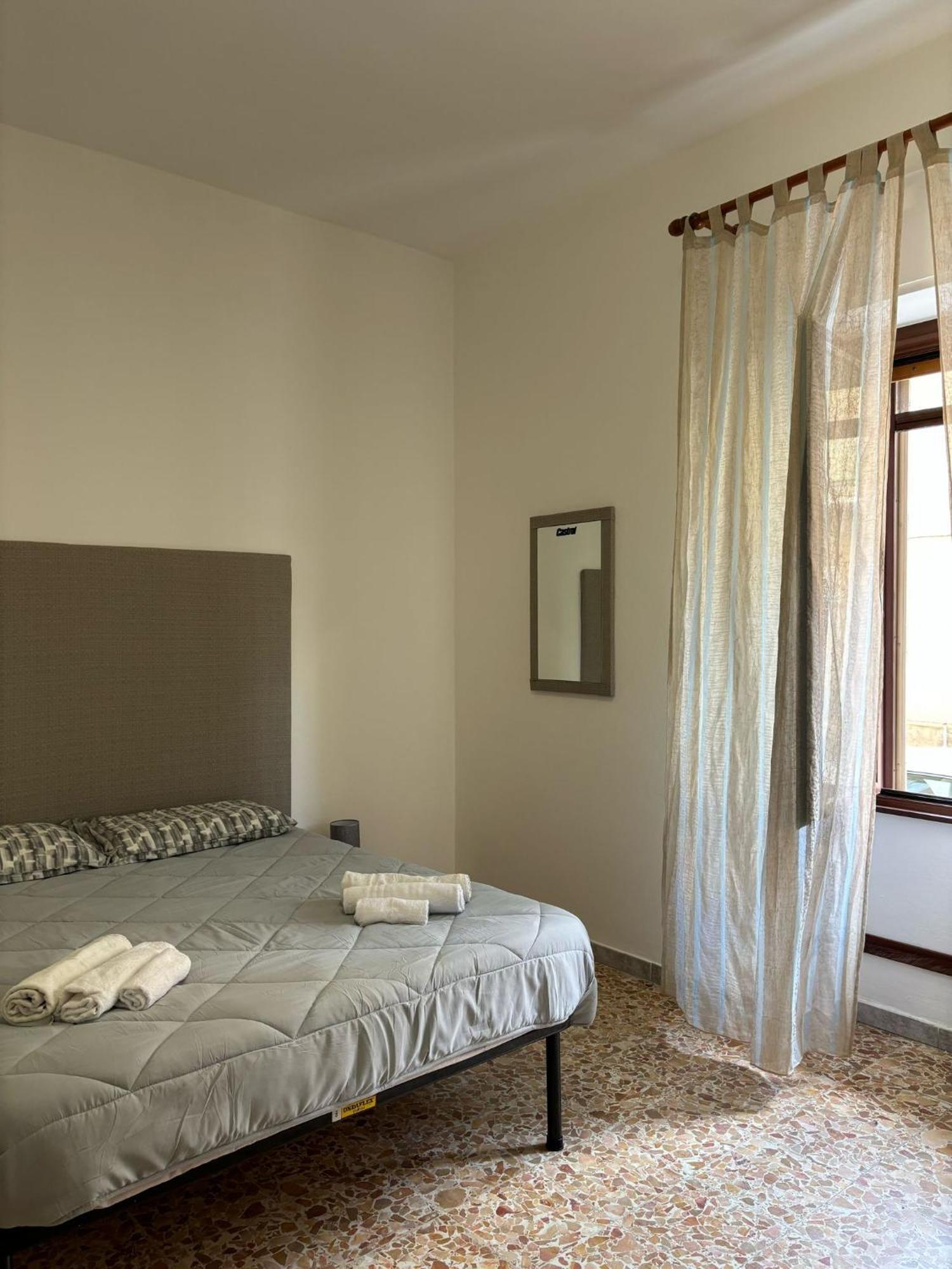 Pm 41 Via Ennio Porrino Guest House 阿尔盖罗 外观 照片