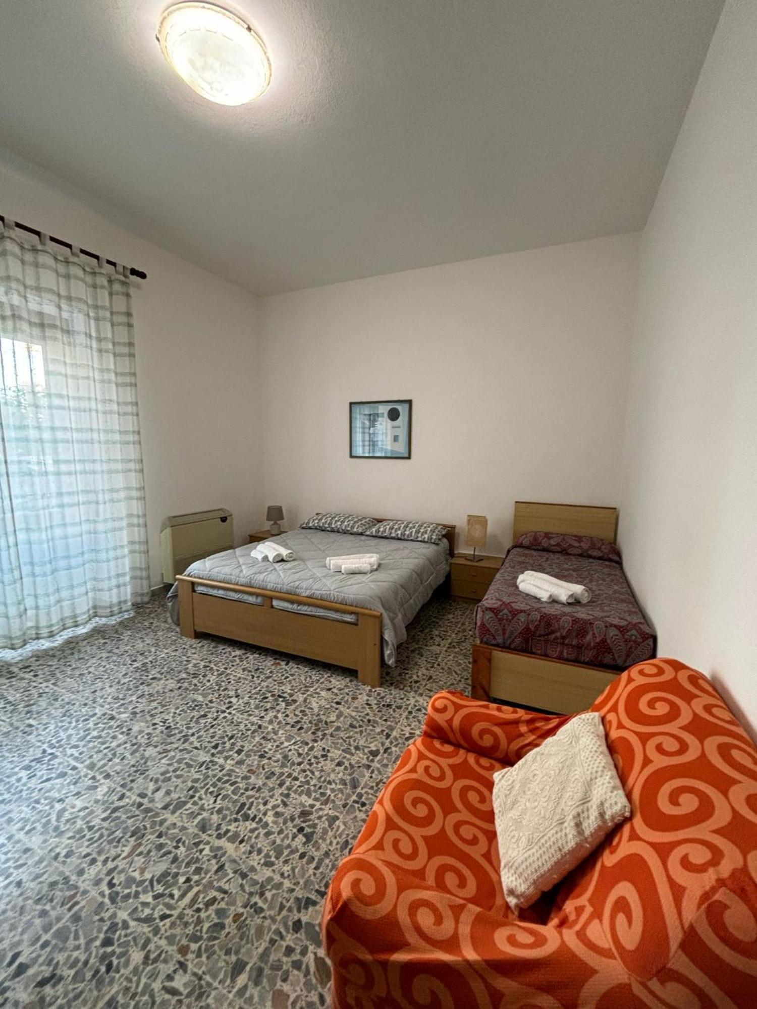 Pm 41 Via Ennio Porrino Guest House 阿尔盖罗 外观 照片