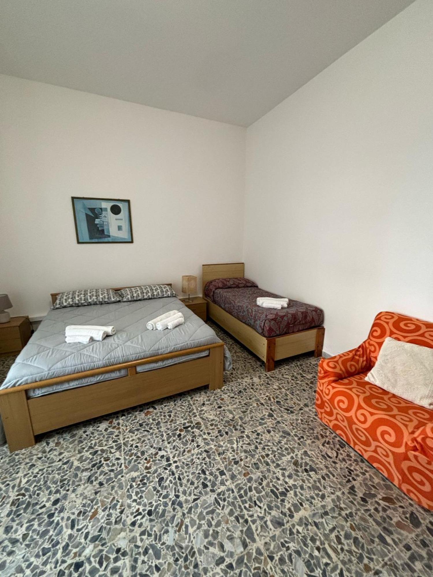 Pm 41 Via Ennio Porrino Guest House 阿尔盖罗 外观 照片
