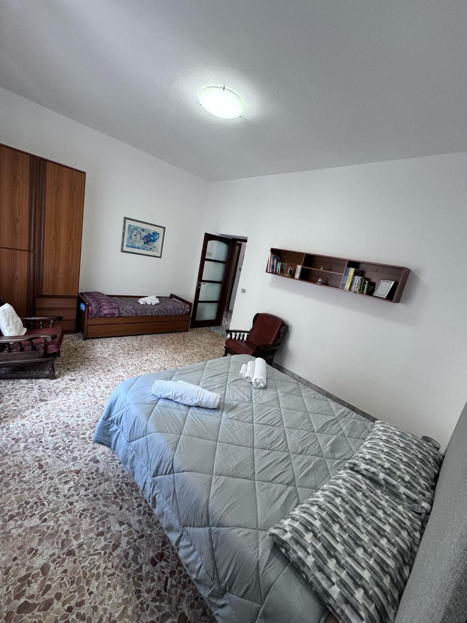 Pm 41 Via Ennio Porrino Guest House 阿尔盖罗 外观 照片