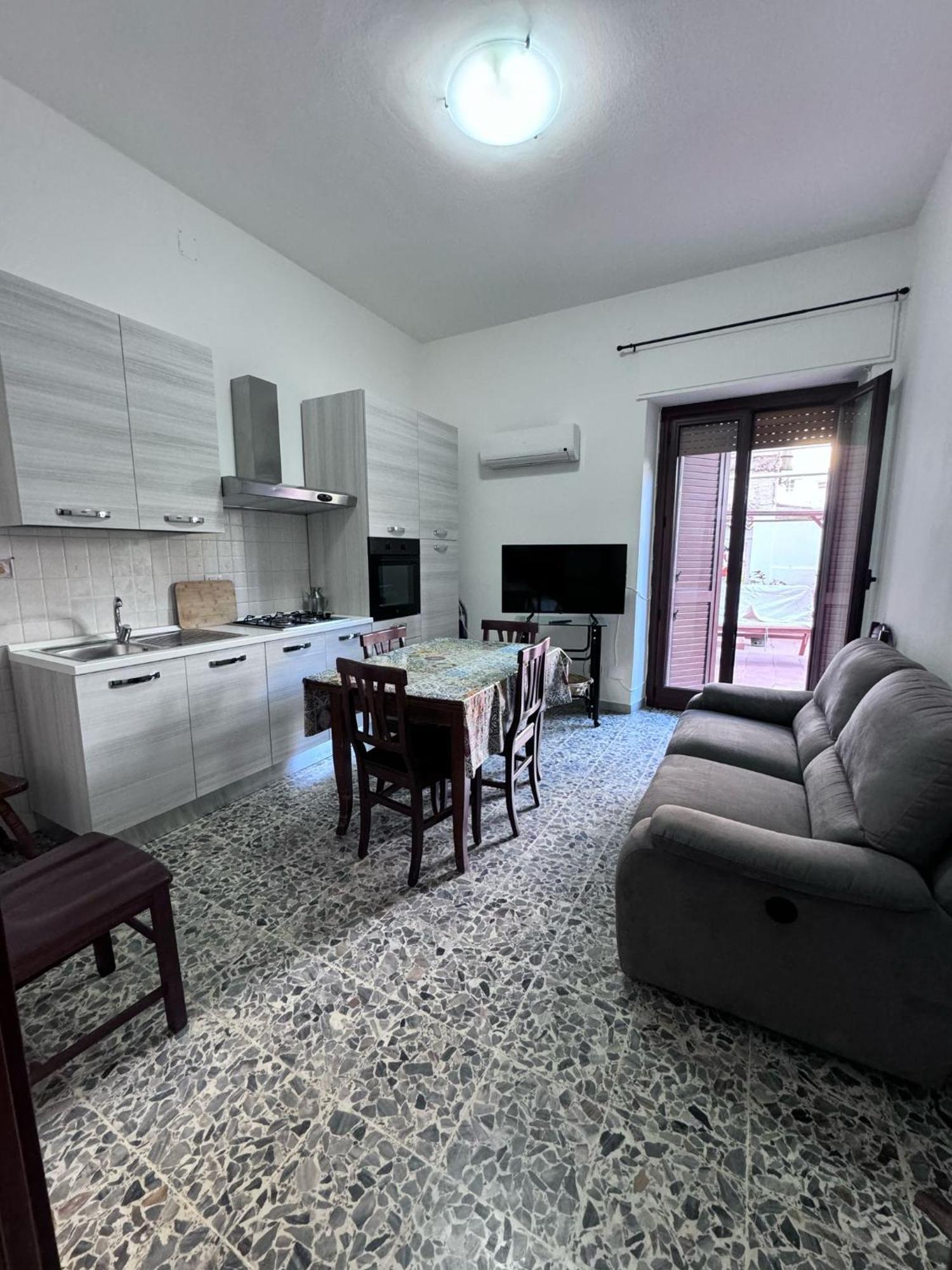 Pm 41 Via Ennio Porrino Guest House 阿尔盖罗 外观 照片